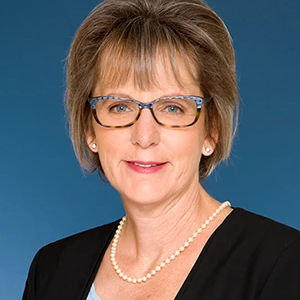 shelly-weiss-headshot-300_1.png