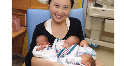 girls_mom_2.jpg